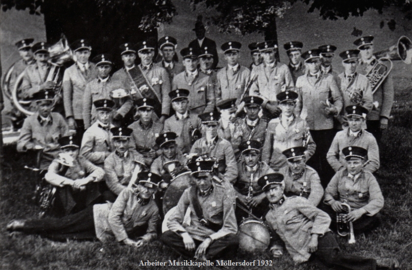 Arbeiter Musikkapelle Mllersdorf 1932