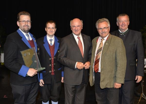Goldener Ehrenpreis für die Stadtkapelle