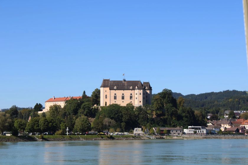 Burg_Grein_-_Foto_von_Peter_Schneeweis Burg_Grein_-_Foto_von_Peter_Schneeweis