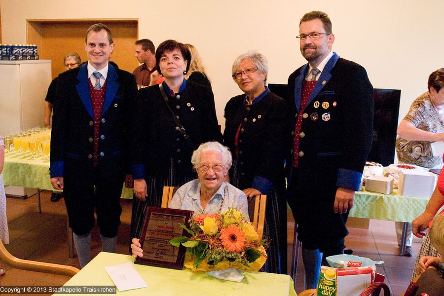100 Jahre und kein bisschen müde