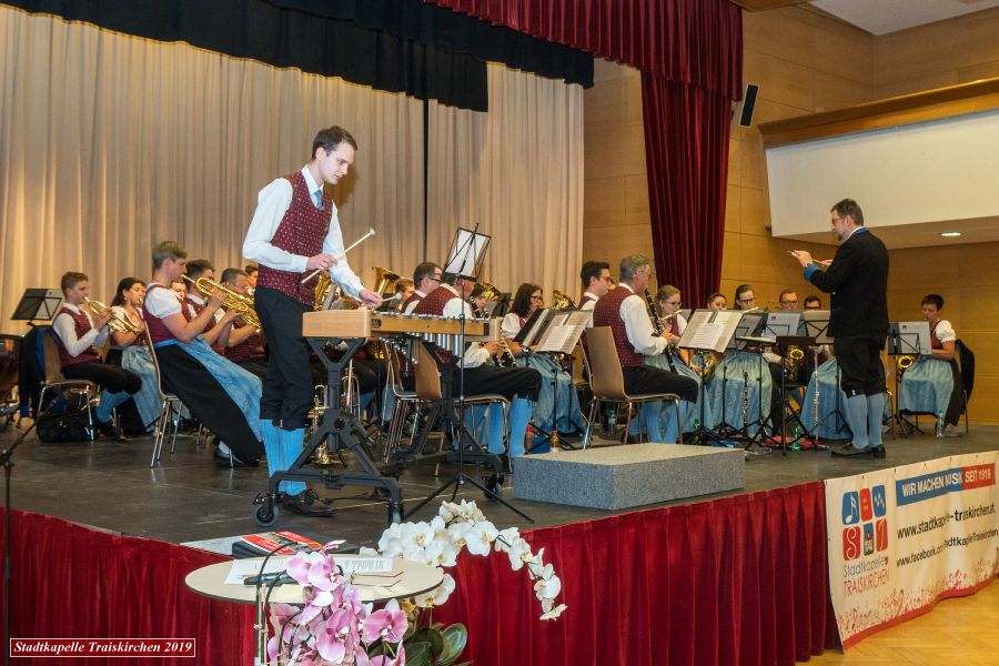 Mit Blasmusik in den Frühling